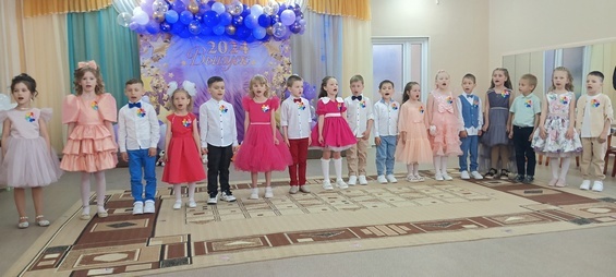 Выпускной в группе "Ветерок" Выпускной в группе "Ветерок".